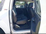 CHEVROLET AVALANCHE 1500 LT1 3GNVKFE0XAG267355 снимка