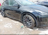 Tesla Model Y Performance Dual Motor All-Wheel Drive 7SAYGDEF4NF394651 fotografie