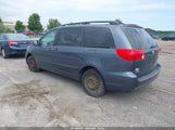 TOYOTA SIENNA LE 5TDKK4CC2AS331788 снимка
