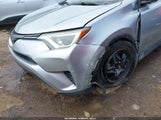 Toyota Rav4 Le JTMBFREV2JJ245345 снимка