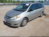 TOYOTA SIENNA LE 5TDKK4CC8AS305244 снимка
