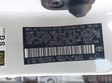 Toyota Corolla Le JTDEPRAE5LJ046731 снимка