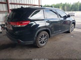 TOYOTA HIGHLANDER XLE 5TDJZRFH9KS608028 снимка