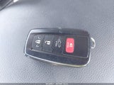 TOYOTA RAV4 XLE 2T3W1RFV6NC194245 снимка