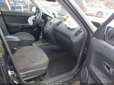 Kia Soul + KNDJT2A2XB7317057 снимка