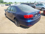 VOLKSWAGEN JETTA 2.0L S 3VW2K7AJ1DM272303 снимка