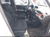 Jeep Renegade Upland 4X4 ZACNJBAB7LPL21947 photo