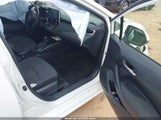 TOYOTA COROLLA LE JTDEPRAE2LJ026050 снимка