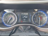 Chrysler Pacifica Touring L 2C4RC1BG1JR261725 снимка