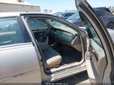 LINCOLN TOWN CAR SIGNATURE 1LNHM82W5XY699589 снимка