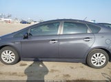 Toyota Prius Plug-In JTDKN3DP4E3052305 photo