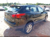 Nissan Rogue Sport S JN1BJ1CRXJW266505 снимка