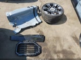 BMW Xm Label Red 5YM33CS05R9U93905 снимка