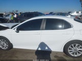 Toyota Camry Le 4T1C11AK1RU908023 photo