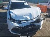 Toyota Camry Le 4T1C11AK1RU908023 photo