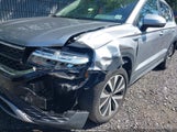 Volkswagen Taos 1.5T Se 3VVYX7B24NM032221 снимка