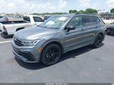 Volkswagen Tiguan 2.0T Se R-Line Black 3VVCB7AX4RM066123 photo