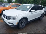 Volkswagen Tiguan 2.0T Se/2.0T Sel/2.0T Sel R-Line/2.0T Sel R-Line Black 3VV2B7AX8KM192745 fotografie