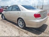 Toyota Camry Le 4T1BE30KX5U081095 photo