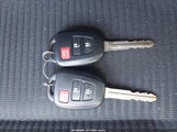 Toyota Rav4 Xle JTMRFREV0D5016528 снимка