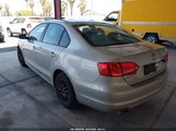 VOLKSWAGEN JETTA 2.0L S 3VW2K7AJ3CM470296 снимка