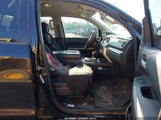 Toyota Tundra Sr5 5.7L V8 5TFUW5F15KX864095 photo