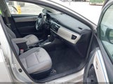 TOYOTA COROLLA LE 5YFBURHEXEP008783 снимка
