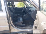 Jeep Patriot Latitude 1C4NJPFA2FD126504 снимка