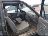 TOYOTA PICKUP 1/2 TON SHT WHEELBASE DLX JT4RN01P3K4014605 снимка