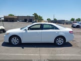 TOYOTA CAMRY LE 4T1BF3EK2AU563057 снимка