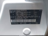 Toyota Rav4 Xle JTMRFREV8JD238459 снимка