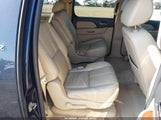 CHEVROLET SUBURBAN 1500 LTZ 1GNFK16398J240771 fotografie
