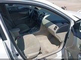 Toyota Corolla Le 5YFBU4EE9DP198078 снимка