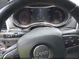 Jeep Grand Cherokee Altitude 4X4 1C4RJFAG2JC202728 fotografie
