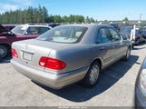 MERCEDES-BENZ E 320 WDBJF65F3WA695126 снимка