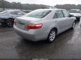 TOYOTA CAMRY LE 4T1BE46K49U365650 снимка