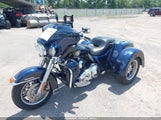 HARLEY-DAVIDSON FLHTCUTG TRI GLIDE ULTRA CLASSIC 1HD1MAM13CB855462 снимка