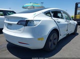 TESLA MODEL 3 LONG RANGE DUAL MOTOR ALL-WHEEL DRIVE 5YJ3E1EB9NF267595 снимка