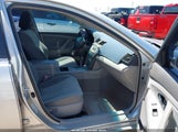 TOYOTA CAMRY LE 4T1BE46K77U720095 снимка