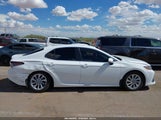 Toyota Camry Le 4T1C11AK9RU856799 photo