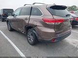 TOYOTA HIGHLANDER XLE 5TDKZRFH6JS248476 снимка