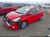Toyota Prius C Three JTDKDTB39F1094193 снимка