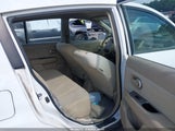 NISSAN VERSA 1.8S 3N1BC13E68L350876 снимка