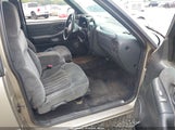 CHEVROLET S-10 LS 1GCCS19W1Y8258965 снимка