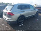 Volkswagen Tiguan 2.0T Se/2.0T Wolfsburg Edition 3VVMB7AX7RM062748 снимка