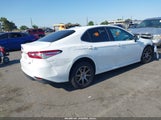 Toyota Camry Hybrid Le 4T1B31HK0JU002493 photo