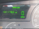 Lincoln Town Car Executive 1LNHM81W23Y681045 снимка