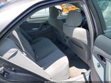 TOYOTA CAMRY LE 4T4BF3EK5AR043330 снимка