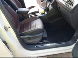 VOLKSWAGEN TIGUAN 2.0T SEL R-LINE 3VV4B7AX5NM037874 снимка