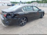 Honda Accord Touring 1HGCR3F92GA018581 fotografie